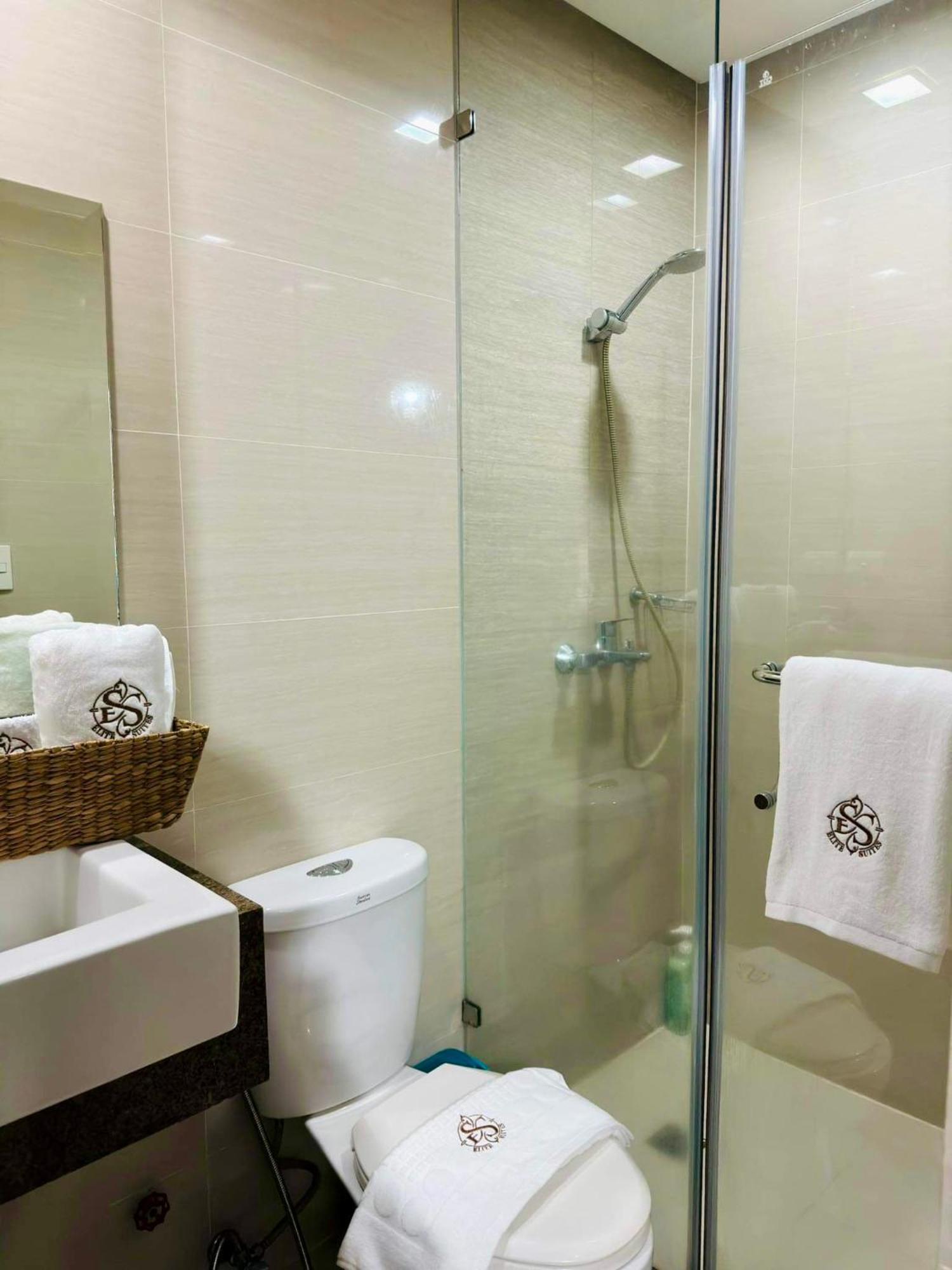 Greenbelt Hamilton Tower 1 Legazpi Makati City Exterior photo